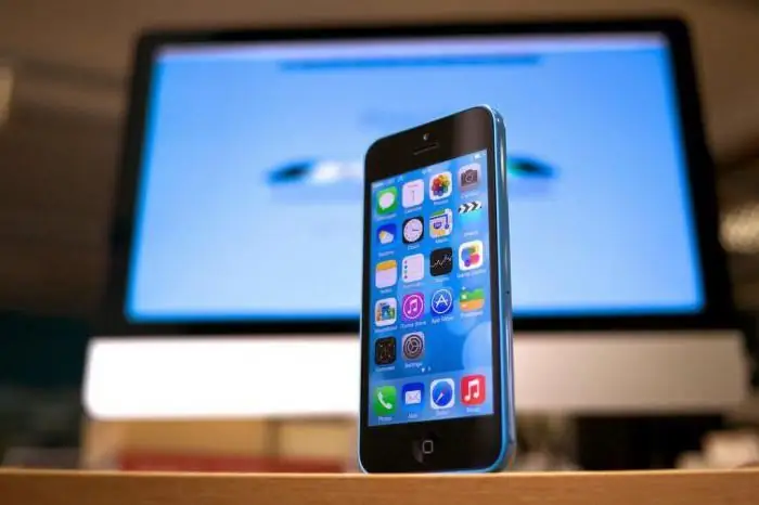 كيفية توصيل iphone بجهاز الكمبيوتر بدون USB