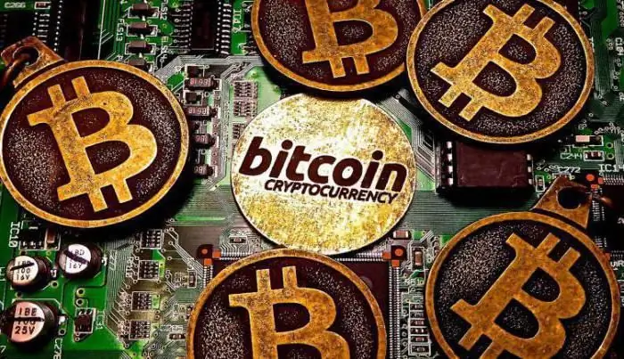 hvordan tjene bitcoin kryptovaluta fra bunnen av