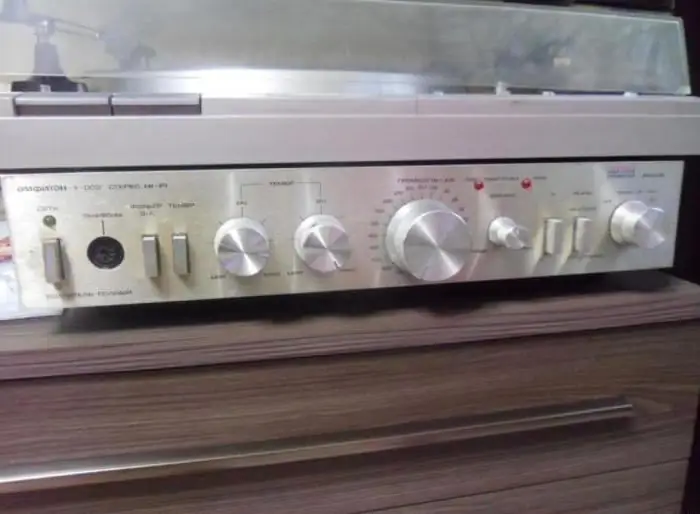 Amfiton-002 amplifier: spesifikasi dan ulasan