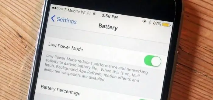 hoeschakel de energiebesparende modus in op de iPhone