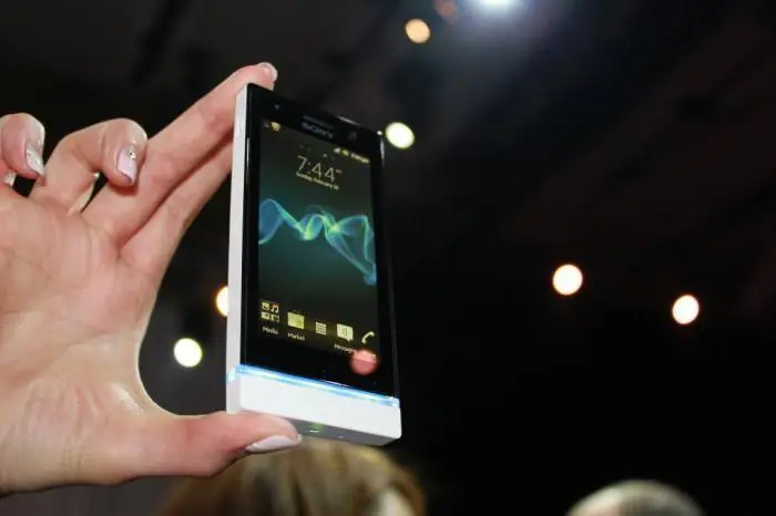 sony xperiau Specifications